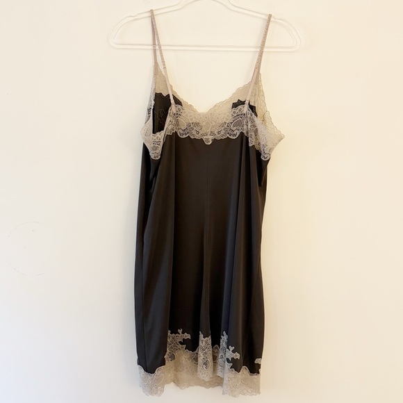 Natori Enchant Lace Trim Chemise - Picture 4 of 10